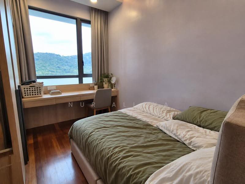 Kondominium untuk Dijual di Queens Residences Q1 @ Queens Waterfront - Nur Alisya - Bedroom - PropertyGuru.com.my