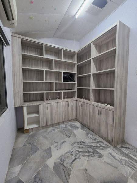 1.5-storey Terraced House for Sale in Seksyen 28, Taman Alam Megah (Shah Alam) - Hazeman Omar - Study - PropertyGuru.com.my