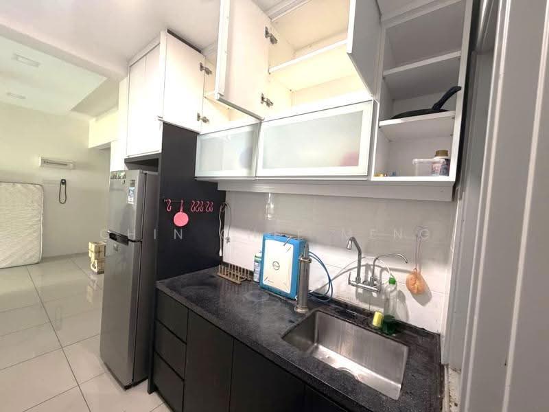 Kediaman Servis untuk Dijual di Silk Residence - Chin Chee Meng - Kitchen - PropertyGuru.com.my