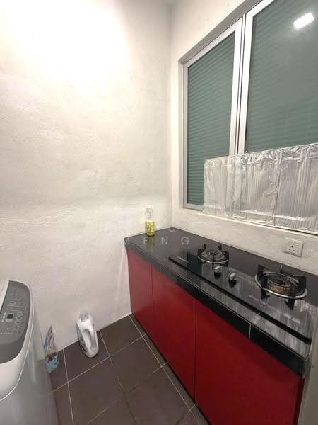 Kediaman Servis untuk Dijual di Silk Residence - Chin Chee Meng - Kitchen - PropertyGuru.com.my