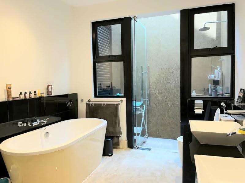Rumah Berkembar untuk Dijual di Lake Edge (Puchong) - Wendy Chin - Bathroom - PropertyGuru.com.my