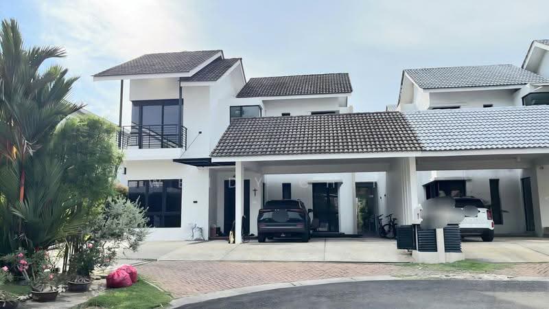 Rumah Berkembar untuk Dijual di Lake Edge (Puchong) - Wendy Chin - Exterior - PropertyGuru.com.my