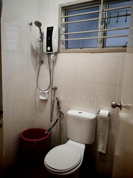 Terraced House for Sale in Bandar Putera 2 (Klang) - Joanna Tan - Bathroom - PropertyGuru.com.my