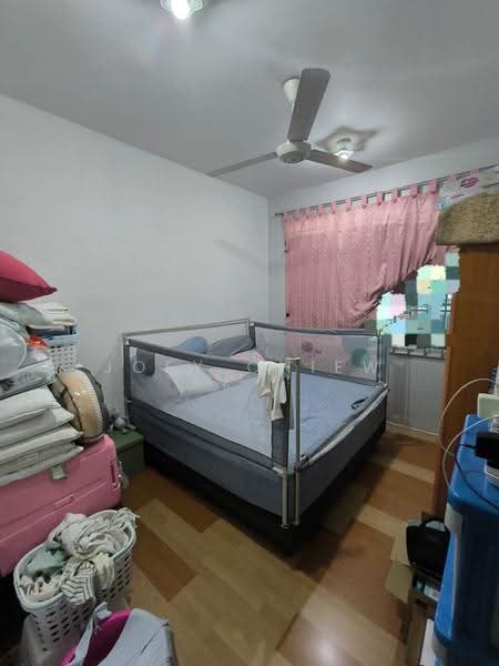 1-storey Terraced House for Sale in Taman Gaya (Ulu Tiram) - Joey Chiew - Bedroom - PropertyGuru.com.my