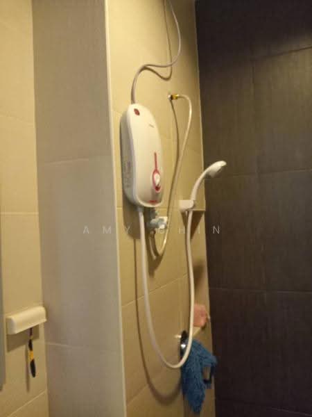 Service Residence for Sale at TRiGON Luxury Residences - Amy Chin - Bathroom - PropertyGuru.com.my