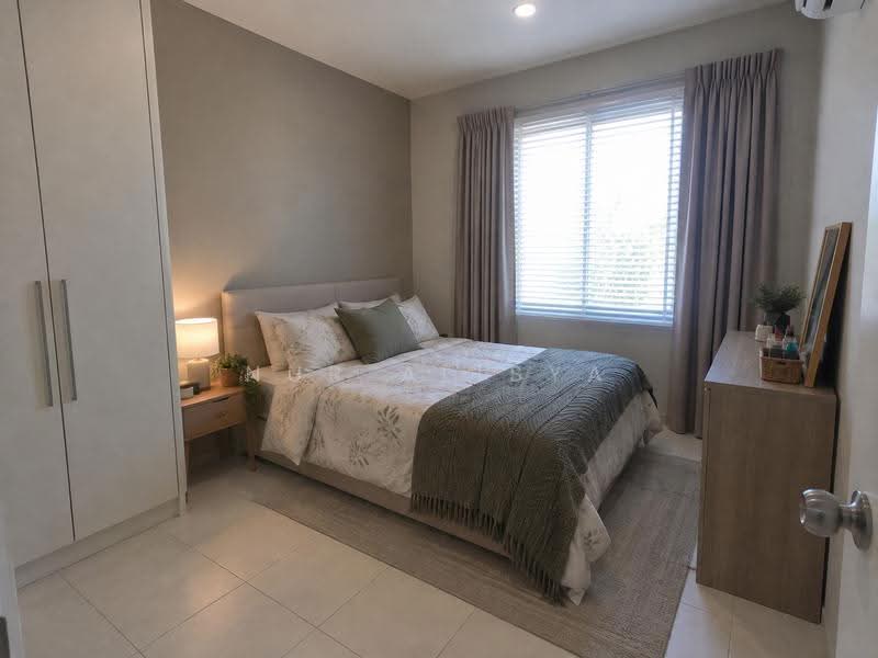 Kediaman Servis untuk Dijual di Sentrio Residences @ Senai - Nur Alisya - Bedroom - PropertyGuru.com.my