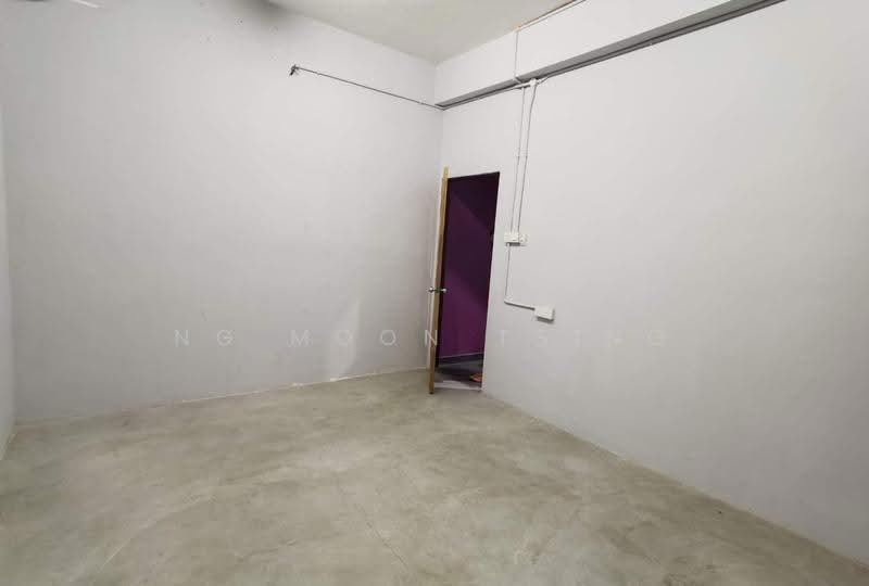 Factory for Rent in Subang Jaya (Selangor) - Ng Moon Tsing - Interior - PropertyGuru.com.my