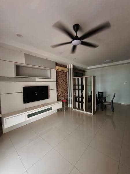 Rumah Kluster untuk Disewa di Austin Heights (Tebrau) - Nicholas Low - Living Room - PropertyGuru.com.my