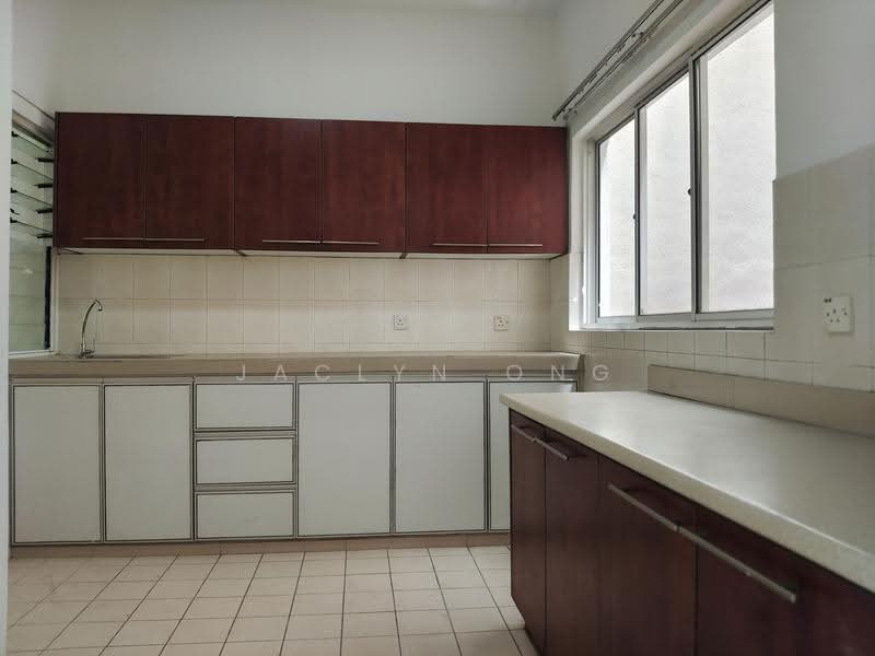2.5-storey Terraced House for Sale in Usj 16 (Subang Jaya) - Jaclyn Ong - Kitchen - PropertyGuru.com.my