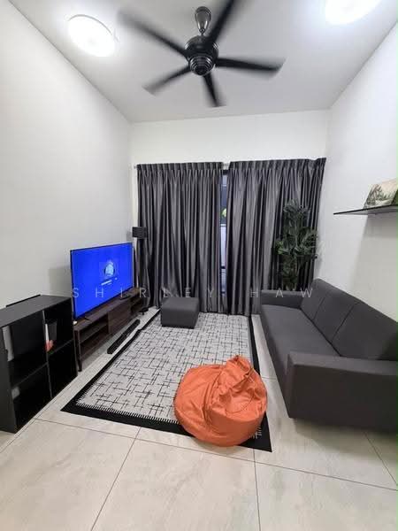Kondominium untuk Disewa di The WaterEdge (Pinggiran Air) - Shirley Haw - Living Room - PropertyGuru.com.my
