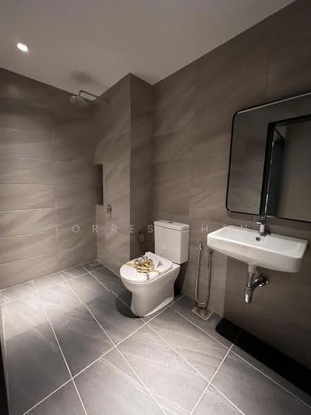 Service Residence for Sale at KSL Blossom Square - Torres Chan - Bathroom - PropertyGuru.com.my