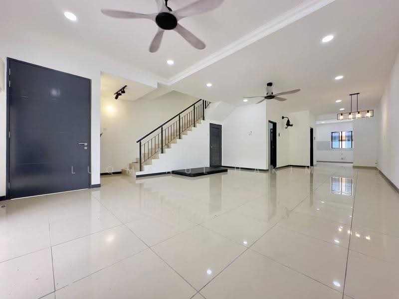 Terraced House for Sale in Kuala Selangor (Selangor) - Luqmanul Hakim - Living Room - PropertyGuru.com.my