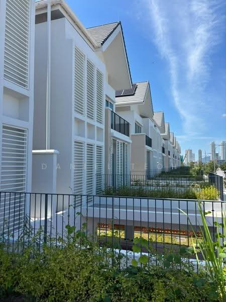 Rumah Berkembar untuk Disewa di Seri Tanjung Pinang (Tanjung Tokong) - Daniel Teoh - PropertyGuru.com.my