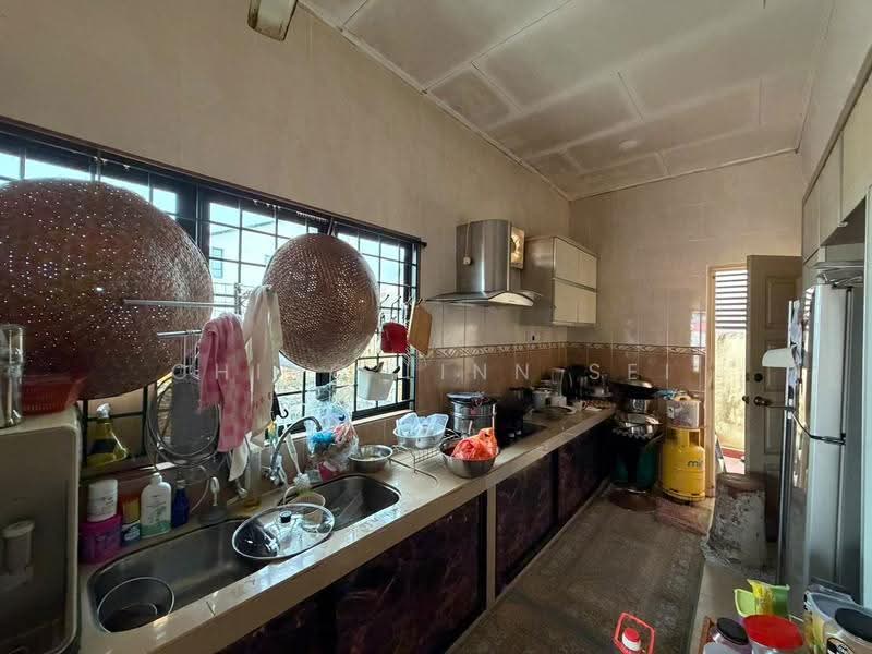 Rumah Berkembar untuk Dijual di Ayer Keroh (Melaka) - Ching Linn Sei - Kitchen - PropertyGuru.com.my