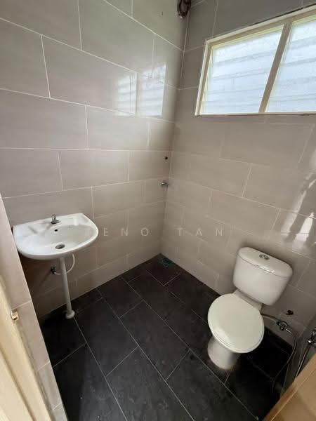1-storey Terraced House for Sale in Kuching (Sarawak) - Jeno Tan - Bathroom - PropertyGuru.com.my