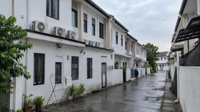Rumah Teres untuk Dijual di Elmina (Shah Alam) - Nur Alisya - Exterior - PropertyGuru.com.my