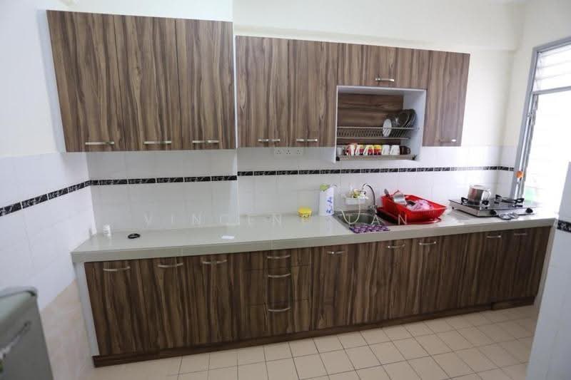 Terraced House for Sale in Usj 2 (Subang Jaya) - Vincent Tan - Kitchen - PropertyGuru.com.my