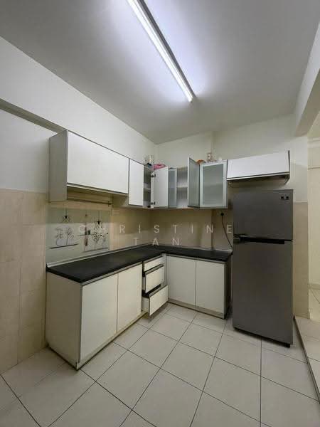 Pangsapuri untuk Disewa di Avilla Apartments - Christine Tan - Kitchen - PropertyGuru.com.my