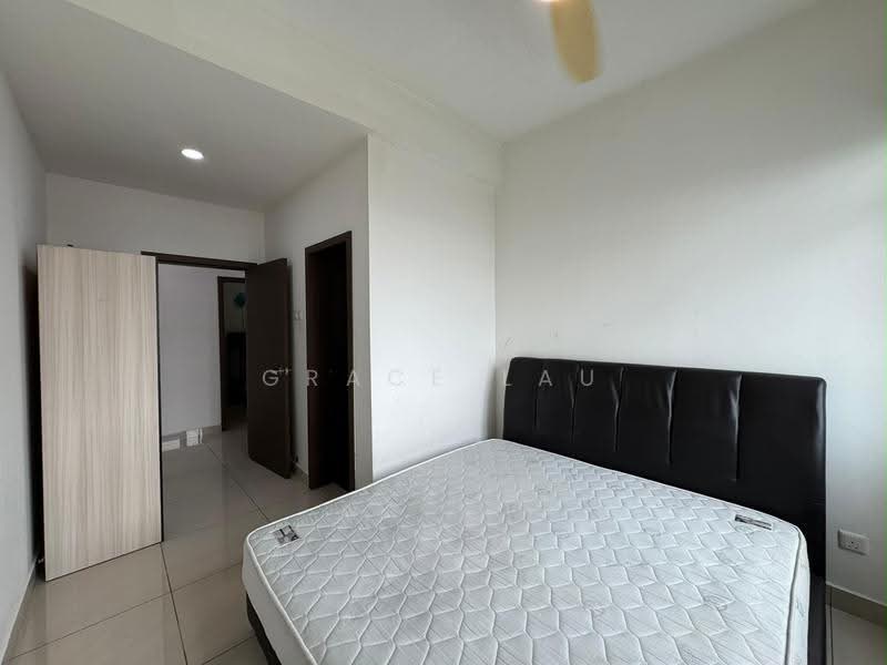 Kediaman Servis untuk Dijual di D'Secret Garden (Pangsapuri Kempas Indah) - Grace Lau - Bedroom - PropertyGuru.com.my