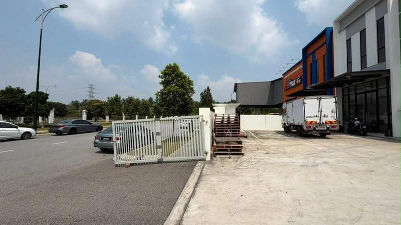Kilang untuk Dijual di Eco Business Park 1 (Johor Bahru) - Win Tan - Exterior - PropertyGuru.com.my