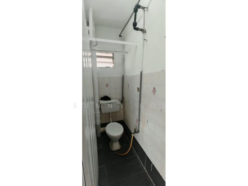 Flat for Rent at Desa Permai Indah Flat - Sunny Lok - Bathroom - PropertyGuru.com.my