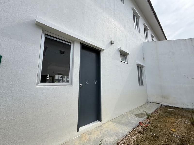 Rumah Teres 2-Tingkat untuk Dijual di Sungai Choh (Serendah) - Nicky Lai - Exterior - PropertyGuru.com.my