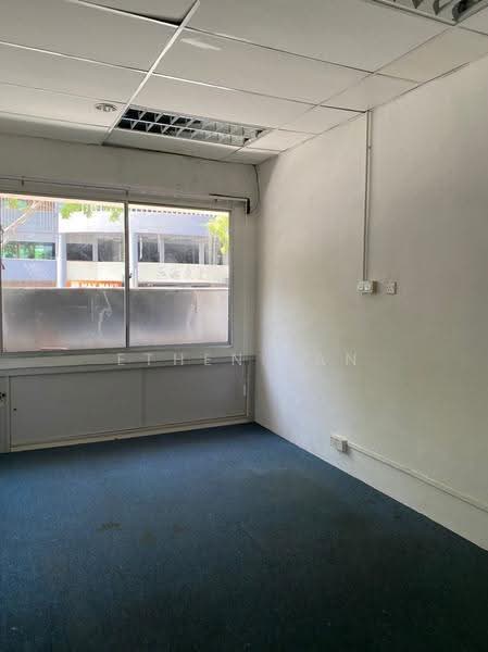 Kedai / Pejabat untuk Disewa di Taman Pekaka (Sungai Dua) - Ethen Tan - Interior - PropertyGuru.com.my