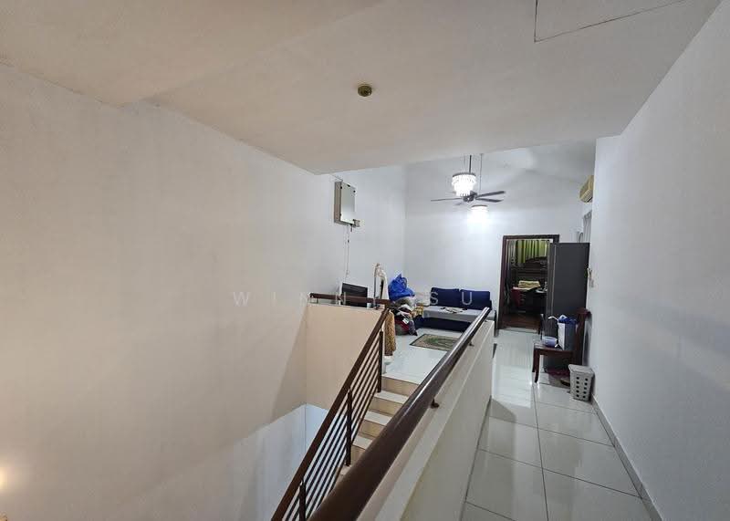 Rumah Teres 2-Tingkat untuk Dijual di Bukit Jelutong (Shah Alam) - Winny Su - Living Room - PropertyGuru.com.my