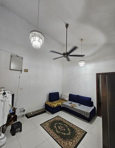 Rumah Teres 2-Tingkat untuk Dijual di Bukit Jelutong (Shah Alam) - Winny Su - Living Room - PropertyGuru.com.my