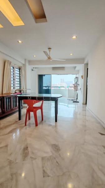 Kondominium untuk Dijual di Meadow Park 2 - Melissa Chong - Dining Room - PropertyGuru.com.my