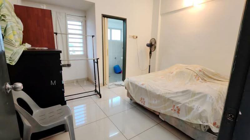 Kondominium untuk Dijual di Meadow Park 2 - Melissa Chong - Bedroom - PropertyGuru.com.my
