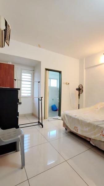 Kondominium untuk Dijual di Meadow Park 2 - Melissa Chong - Bedroom - PropertyGuru.com.my
