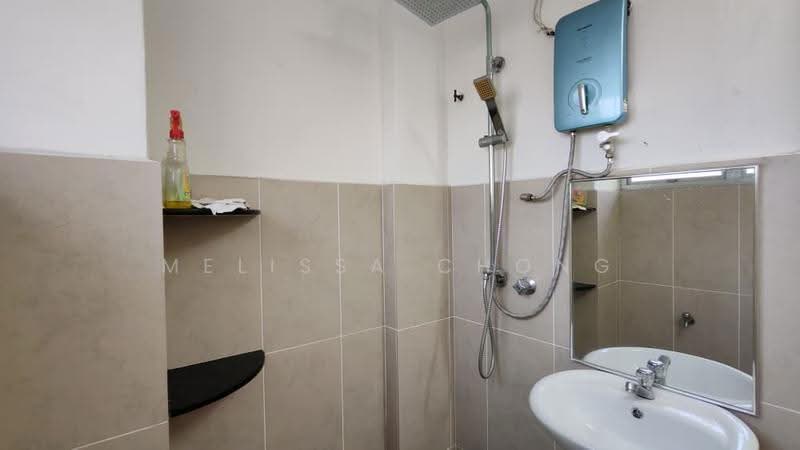Kondominium untuk Dijual di Meadow Park 2 - Melissa Chong - Bathroom - PropertyGuru.com.my