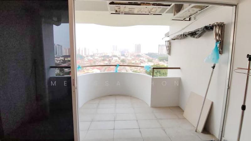 Kondominium untuk Dijual di Meadow Park 2 - Melissa Chong - Balcony - PropertyGuru.com.my