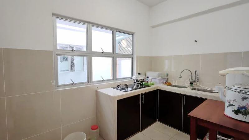 Kondominium untuk Dijual di Meadow Park 2 - Melissa Chong - Kitchen - PropertyGuru.com.my