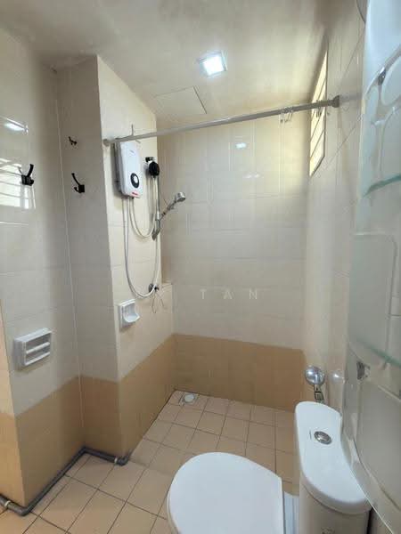 Kondominium untuk Dijual di Aman Heights Condominium - TY Tan - Bathroom - PropertyGuru.com.my