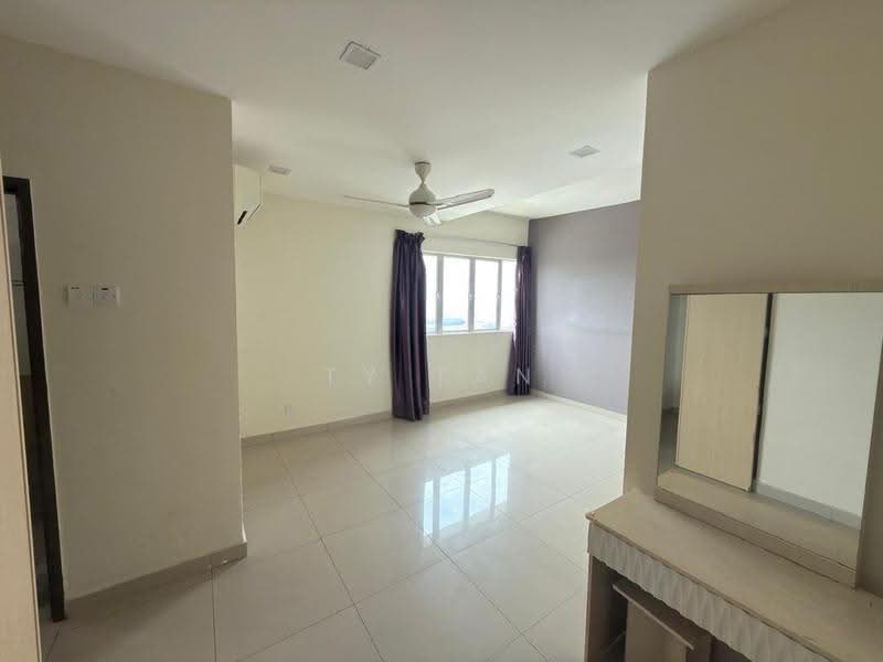 Kondominium untuk Dijual di Aman Heights Condominium - TY Tan - Bedroom - PropertyGuru.com.my