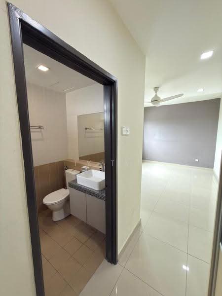Kondominium untuk Dijual di Aman Heights Condominium - TY Tan - Bathroom - PropertyGuru.com.my