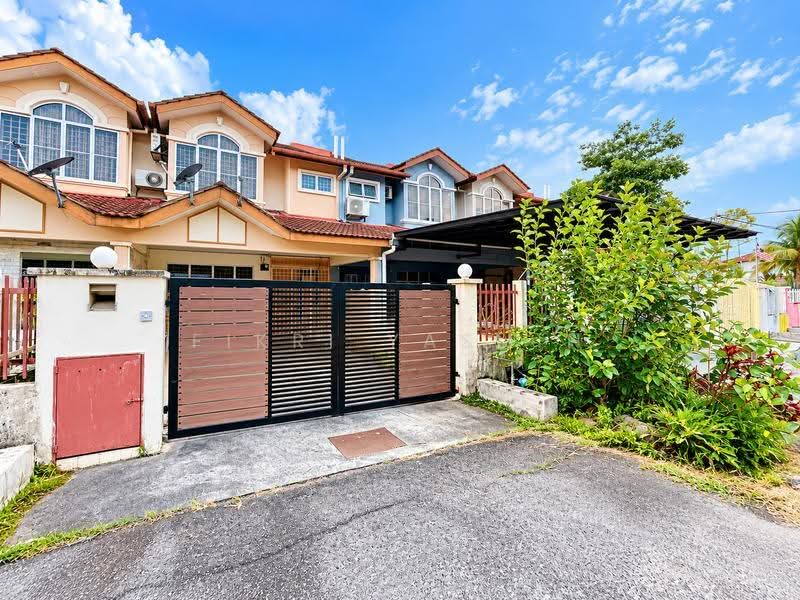 2-storey Terraced House for Sale in Taman Pelangi Semenyih (Semenyih) - Fikri Yasmin - Exterior - PropertyGuru.com.my