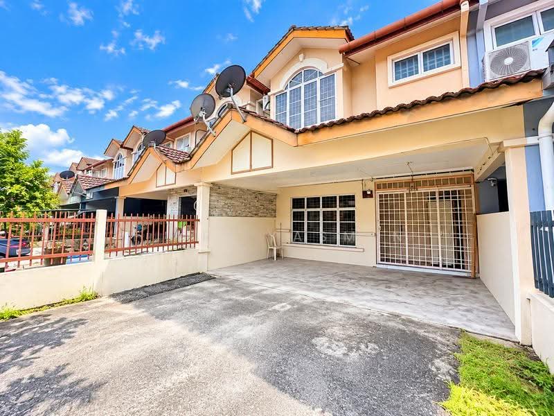 2-storey Terraced House for Sale in Taman Pelangi Semenyih (Semenyih) - Fikri Yasmin - Exterior - PropertyGuru.com.my