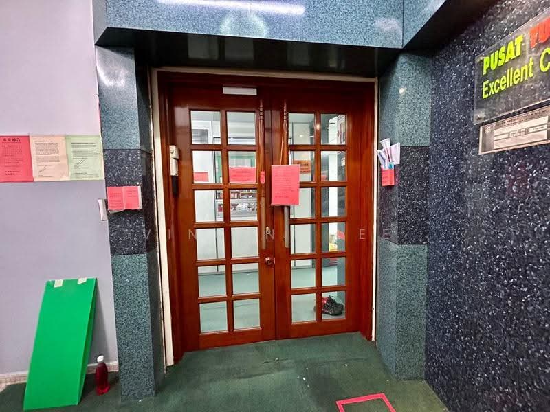 Shop for Rent in Pandan Jaya (Ampang) - Vincent Lee - Entrance - PropertyGuru.com.my