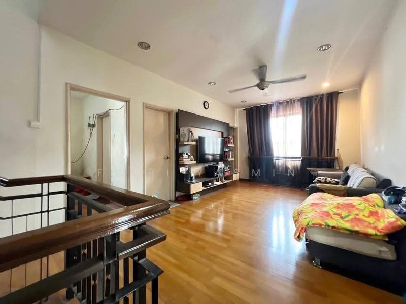 Rumah Berkembar untuk Dijual di Taman TTDI Jaya (Shah Alam) - Fikri Yasmin - Living Room - PropertyGuru.com.my