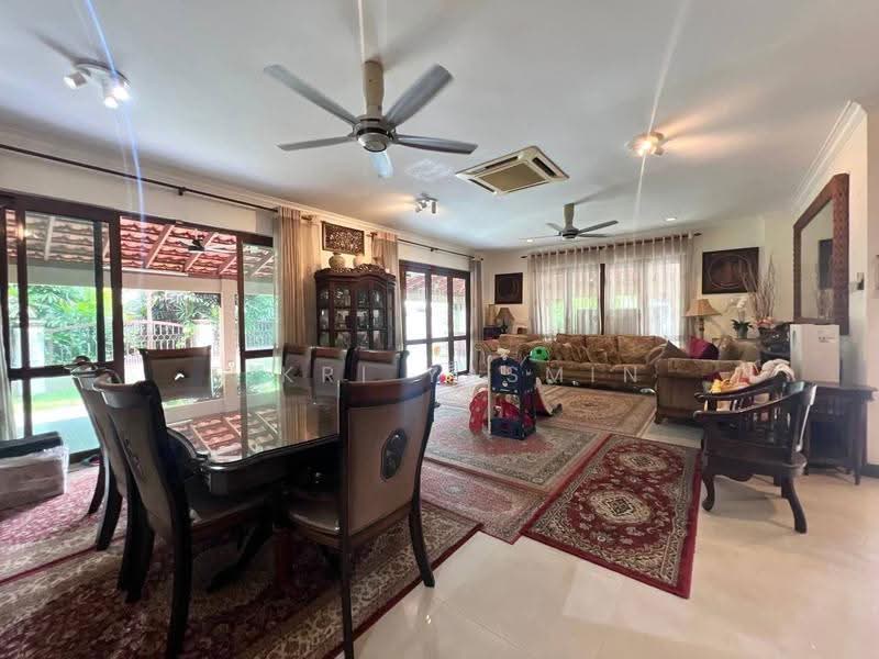 Rumah Berkembar untuk Dijual di Taman TTDI Jaya (Shah Alam) - Fikri Yasmin - Living Room - PropertyGuru.com.my