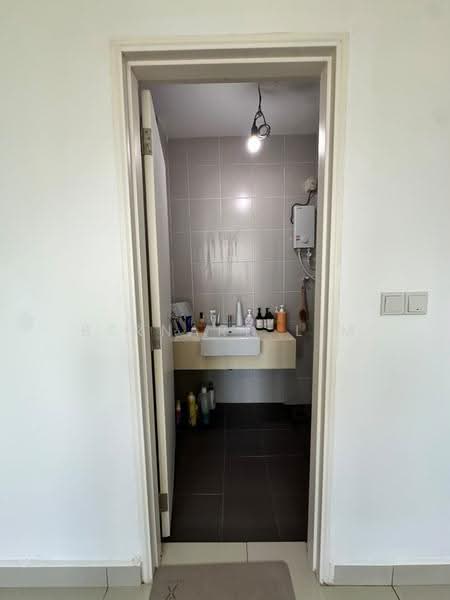 Service Residence for Sale at Meridin Suites @ The Meridin - Bernard Lim - Bathroom - PropertyGuru.com.my