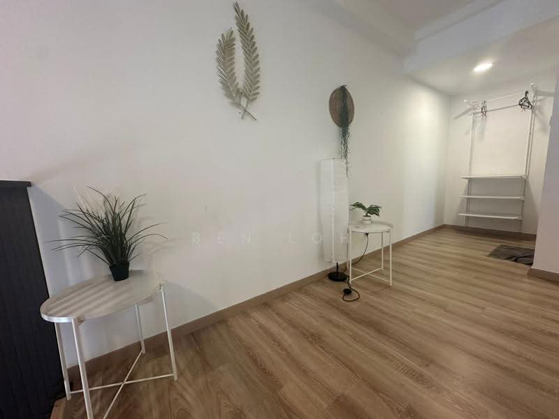 Kediaman Servis untuk Disewa di Emporis - Ben Loh - Interior - PropertyGuru.com.my