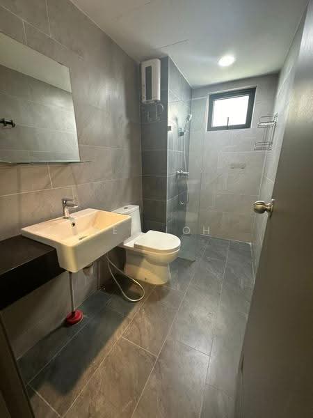 Kediaman Servis untuk Disewa di Emporis - Ben Loh - Bathroom - PropertyGuru.com.my