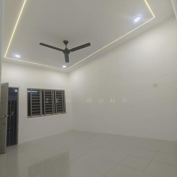 1-storey Terraced House for Sale in Parit Raja (Johor) - Zen Wong - Interior - PropertyGuru.com.my