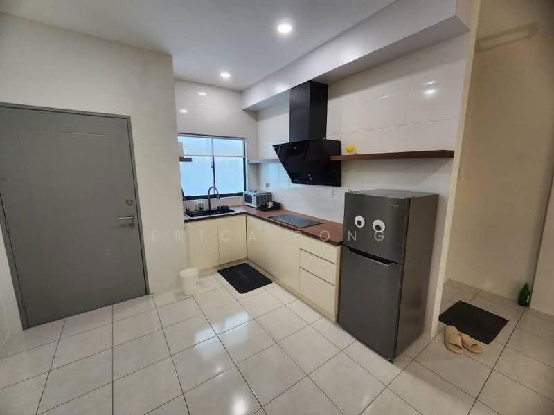 Rumah Bandar untuk Disewa di Kuching (Sarawak) - Erica Bong - Kitchen - PropertyGuru.com.my