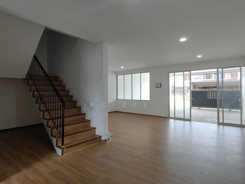 2-storey Terraced House for Sale in Semaba (Kuching) - KC Jee - PropertyGuru.com.my