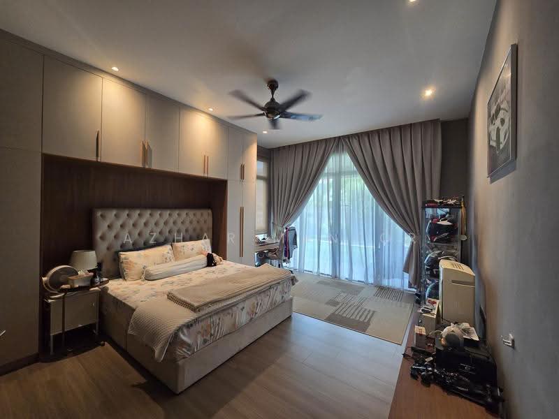 Bungalow House for Sale in Denai Alam (Shah Alam) - Azhar Mansor - Bedroom at Ground Floor - PropertyGuru.com.my